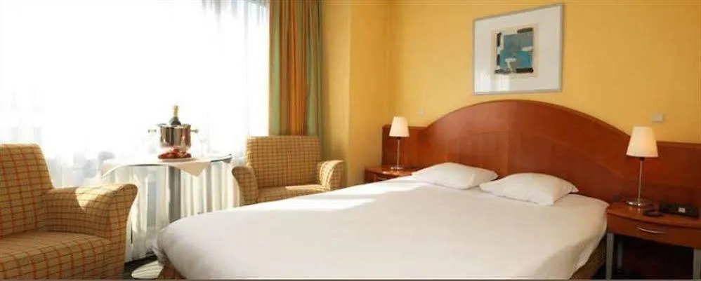 Acces Hotel Ostende 4*,  Bélgica